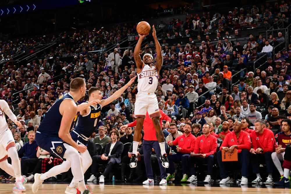 她不仅是中 她不仅是中