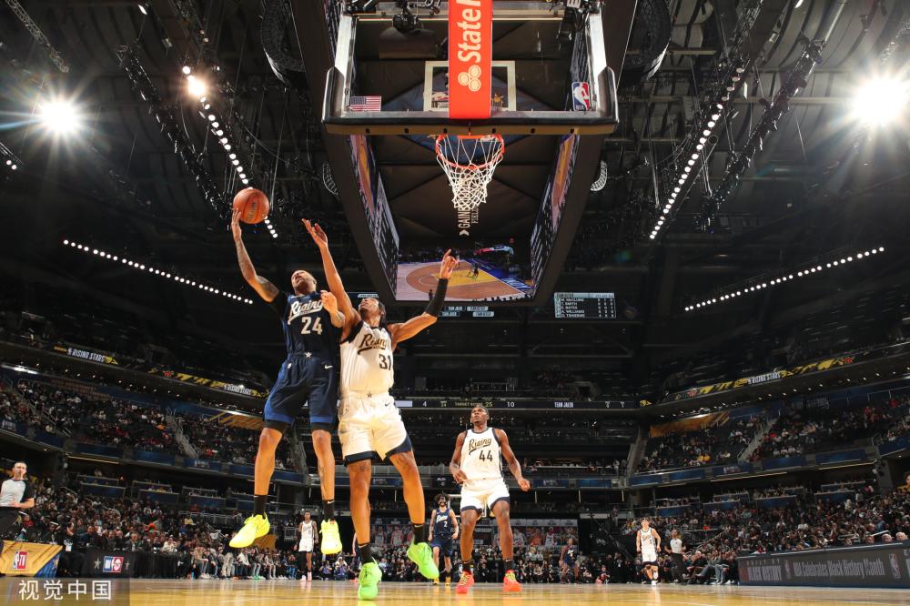 牵动着球迷 牵动着球迷