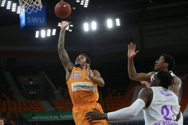 具备对抗能 具备对抗能