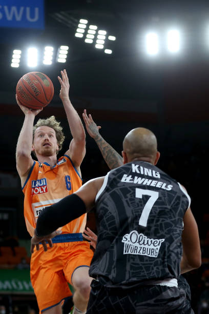 成绩斐然 成绩斐然