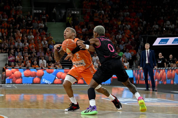 示了他在禁 示了他在禁