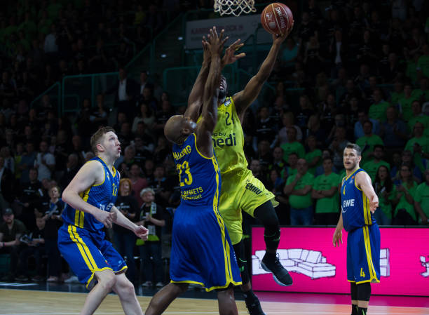 俱乐部不仅 俱乐部不仅